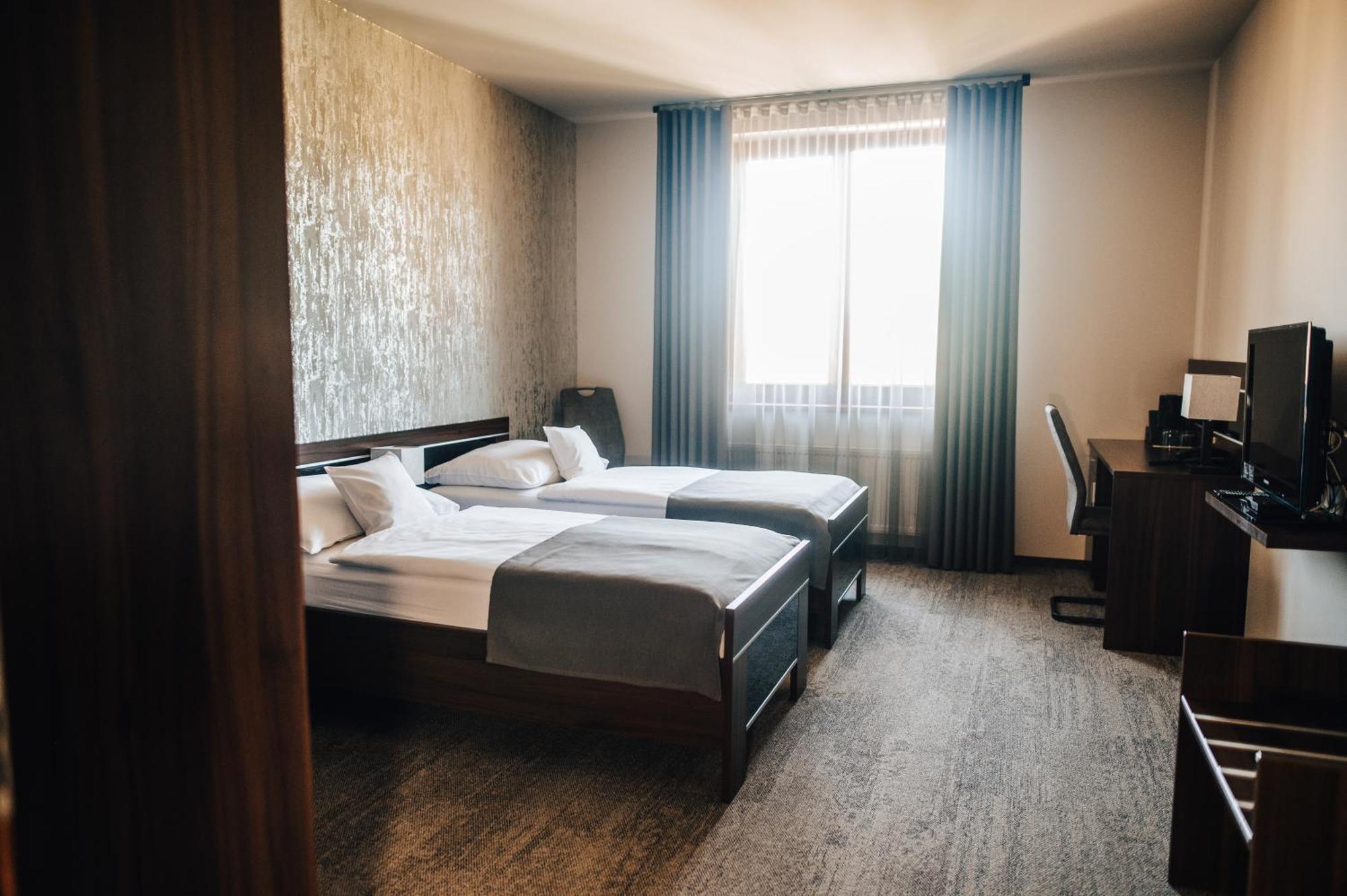 Hotel Elegance Šumperk Exteriör bild