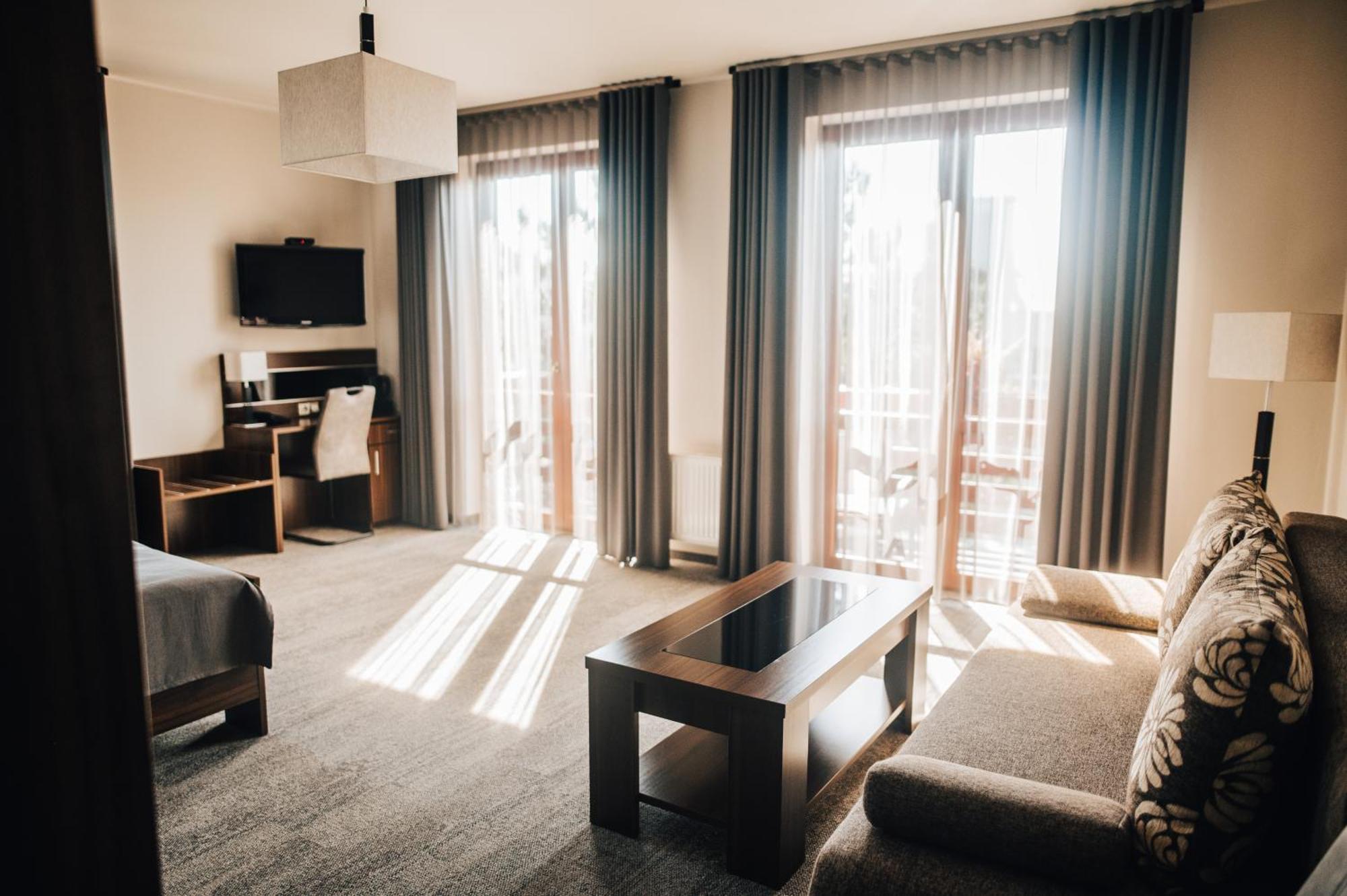 Hotel Elegance Šumperk Exteriör bild